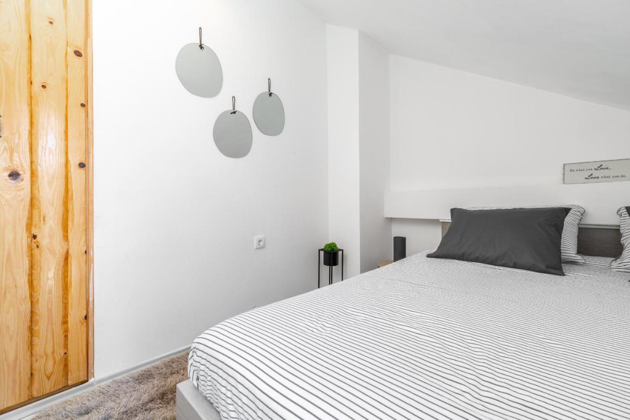 Apartment Toma Вела-Лука Экстерьер фото